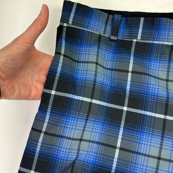 Nike Golf Tour Performance Dri-Fit Men's Blue Plaid Shorts - Picture 2 of 11